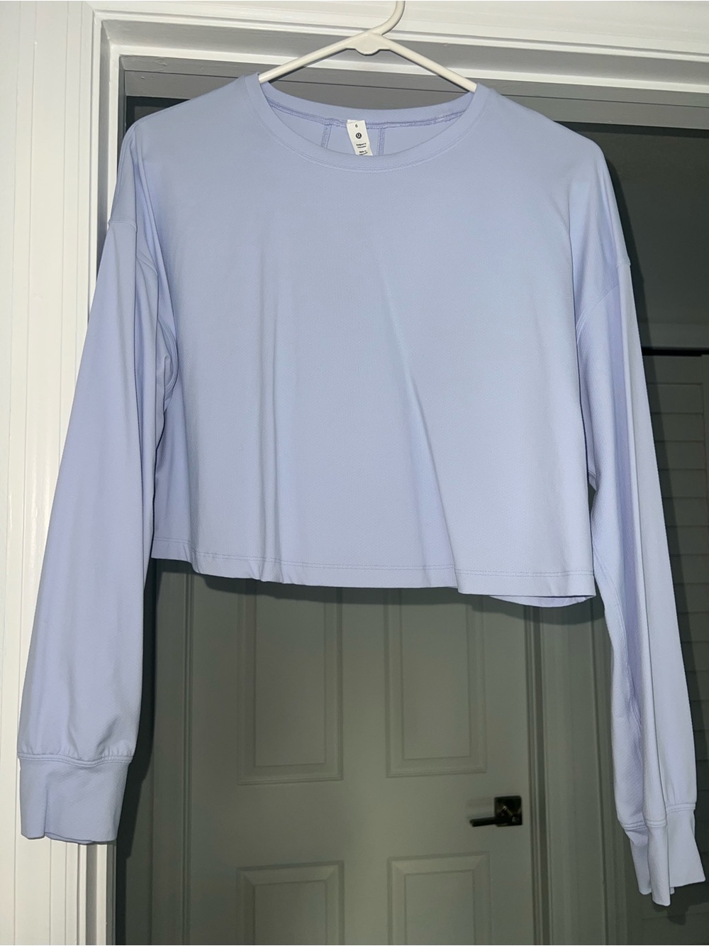 Lululemon Women’s Long Sleeve Crop Top Periwinkle Size: 6